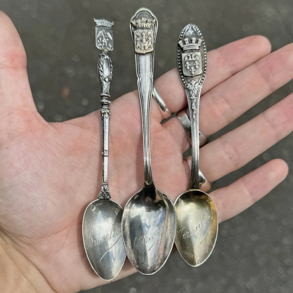 Antigua cuchara de recuerdo francesa de plata coleccionable grabada a mano Versalles 14,6 g Foto 4 de 4