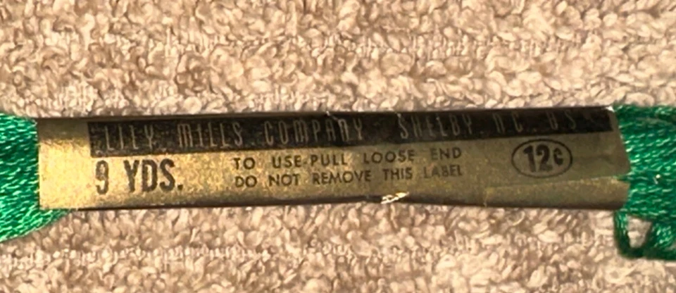 Vtg Lily 6 Strand Floss 9 Yards #187 Green  - Image 4 of 4