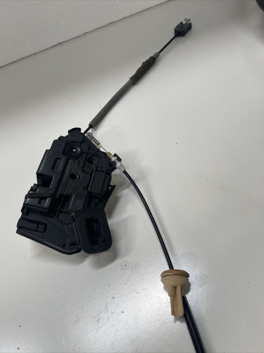 2011-2015 VW Passat Jetta Front Right Door Lock Actuator