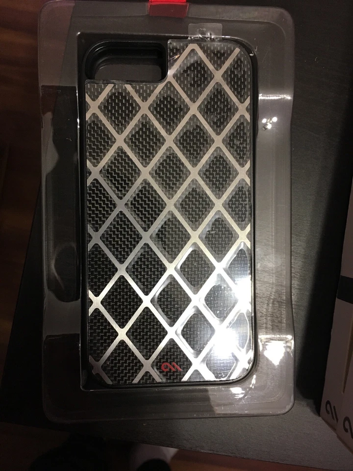 Case-Mate Naked Though -Dual Layer protection- Carbon Alloy- Iphone 6 /6s - Image 2 of 2