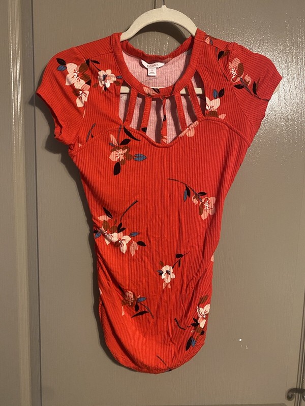 SALE! Candies Women's Bright Red Floral Top Size Small, MUST SEE!
