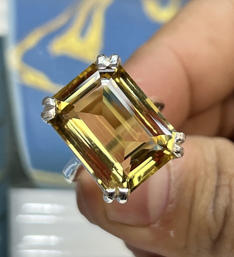 Picture 1 of 5