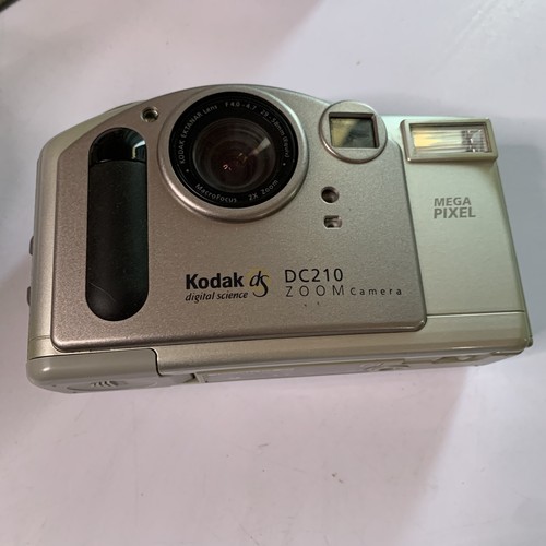 Kodak DC210 Zoom Camera & Dolphin Powercam 2 MP Camera *For Parts or Repair - Picture 2 of 15