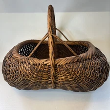 Buttock Basket Primitive HUGE Antique (?) Vtg 22”w x  17”d x  17”h Butt