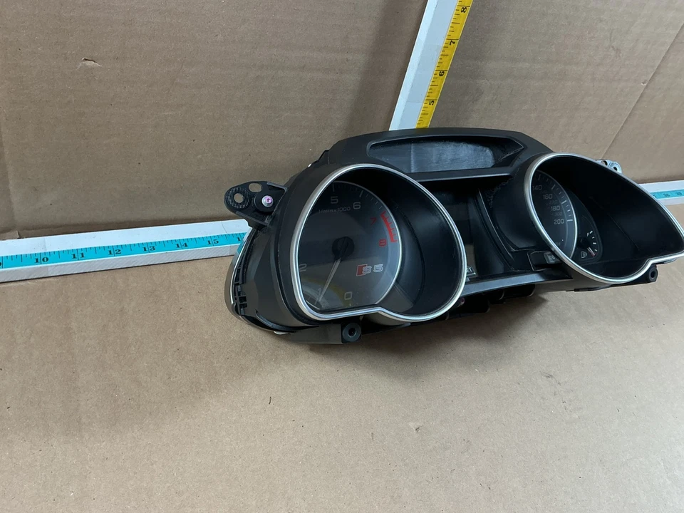 2008-2012 Audi S5 Speedometer Instrument Gauge Cluster 8T0 920 981 OEM - Image 4 of 4