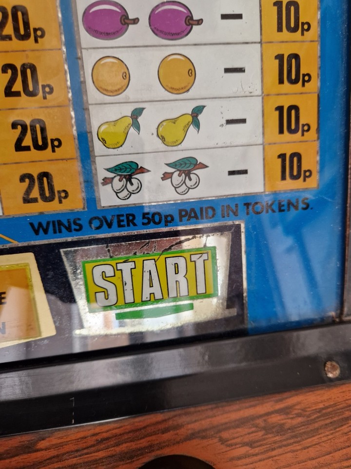 Bell-Fruit Super Nudge Gambler Coin-Op Fruit Machine One Arm Bandit 5p ...