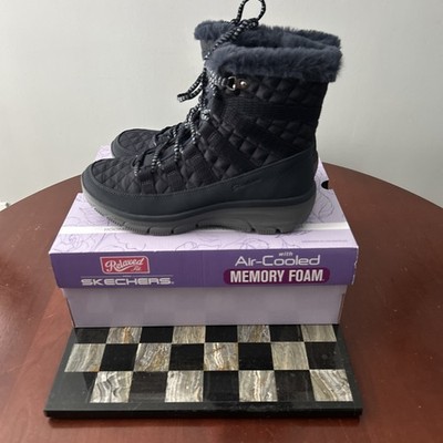Skechers Women's Moro Street Snow Boot Navy Size 9.5 Memory Foam