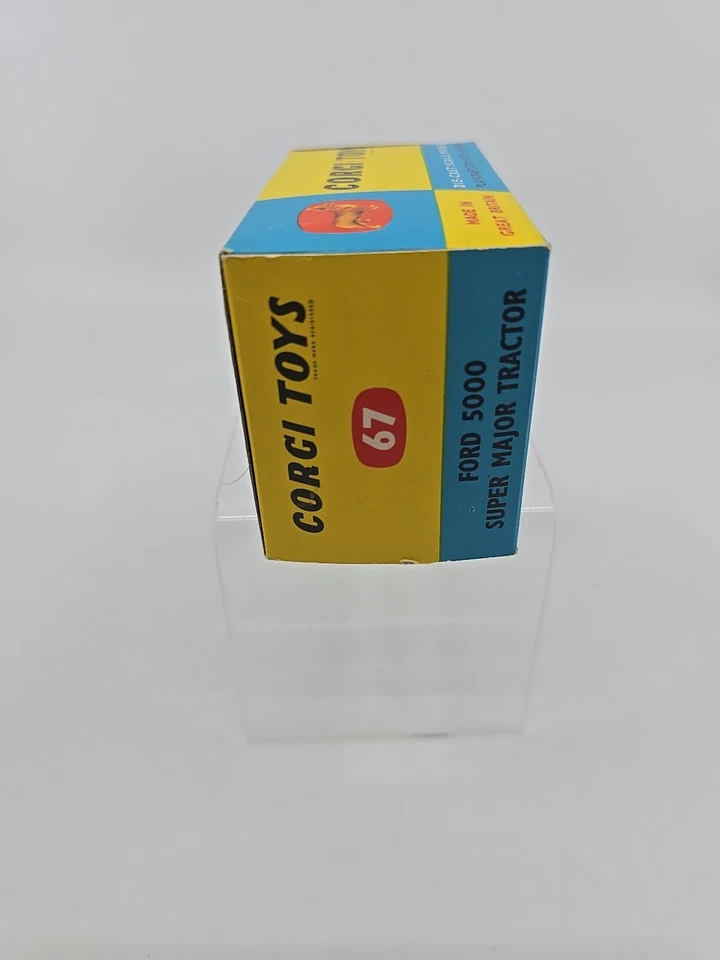 Corgi 67 Ford 5000 Super Major Tractor In Original Box W/ Insert Instructions - Image 4 of 4