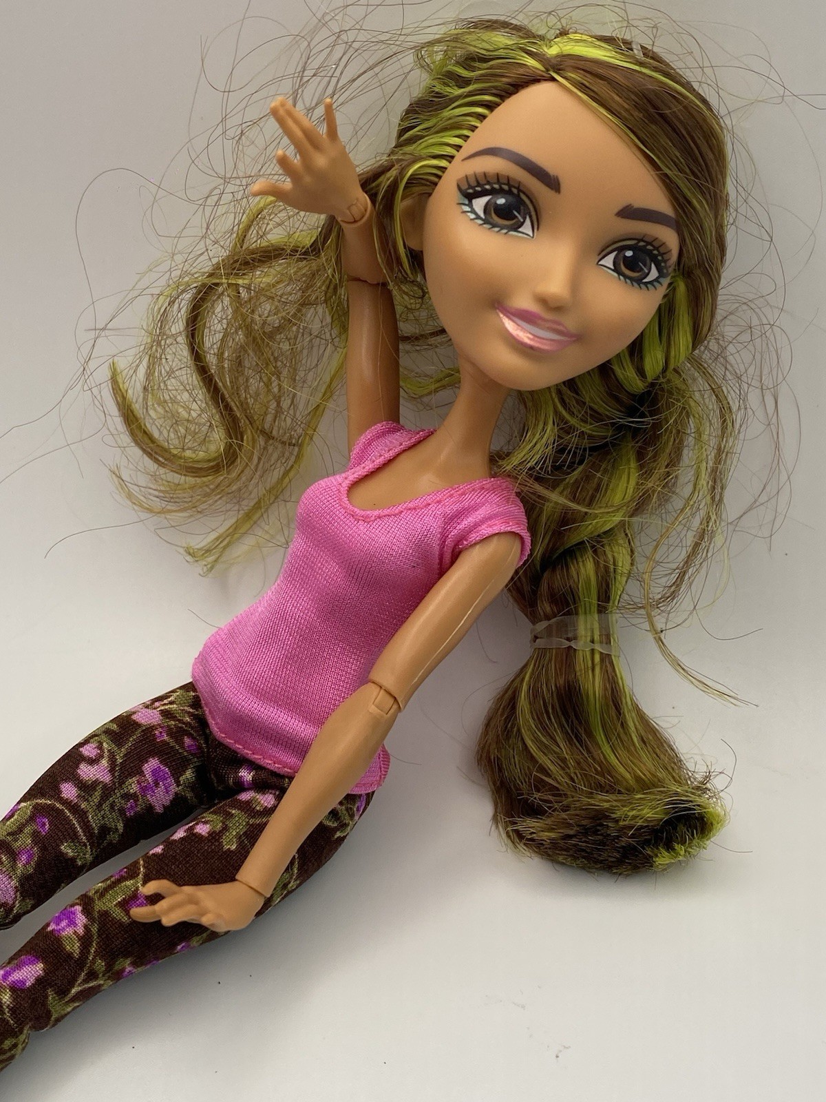 Ever After High Jillian Beanstalk Mattel Doll 2015 w legging