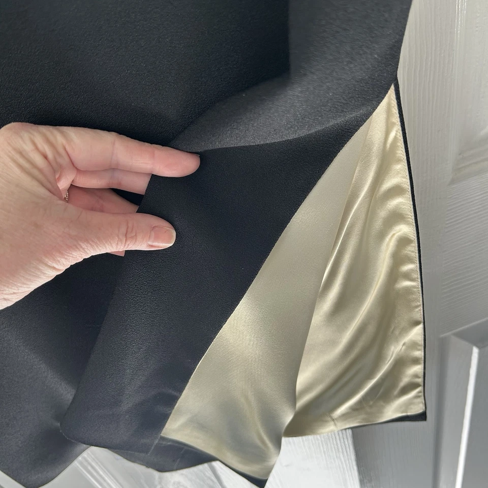 Maggie London Black Dress Sheath Size 8 Lined Classic Cocktail LBD Elegant - Image 3 of 4