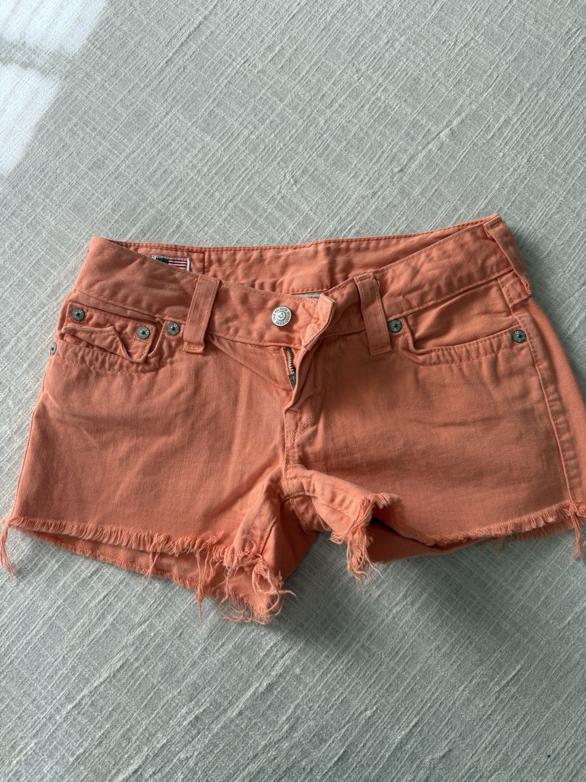 True Religion World Tour Women’s Orange Denim Cut Off Shorts Mid Rise Size 29