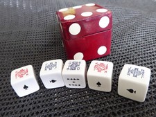 Vintage POKER DICE in Dice shaped Box Made in Italy (b)