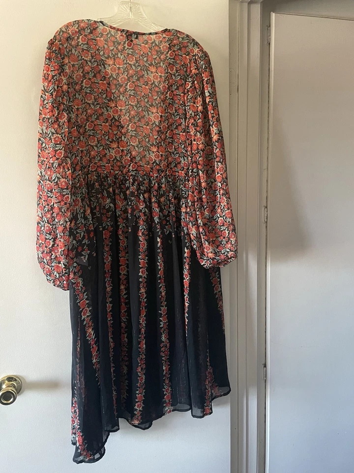 Torrid Size 1 Floral Kimono Maxi  Boho Black Red Sheer Duster Tie Front - Image 3 of 4