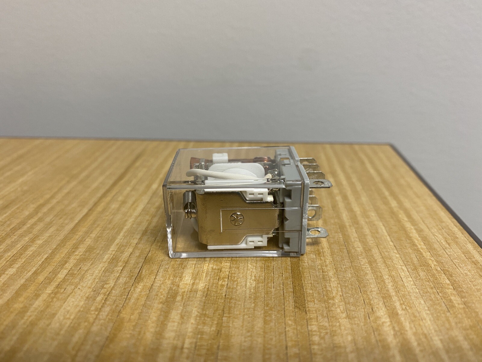 Photohelic Relay Massuse 24VDC ME13F0242Z1 eBay