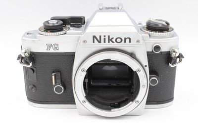 Near MINT] Nikon FG Silver SLR 35mm Film Camera Body Only From 