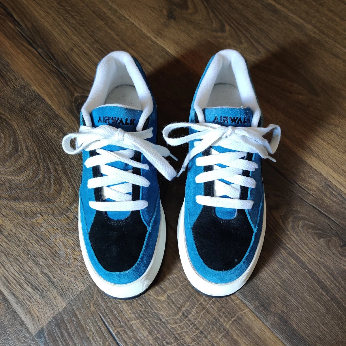 Vintage AIRWALK ZONE Skate Shoes Women Size 9 Blue Black Leather Suede Sneakers