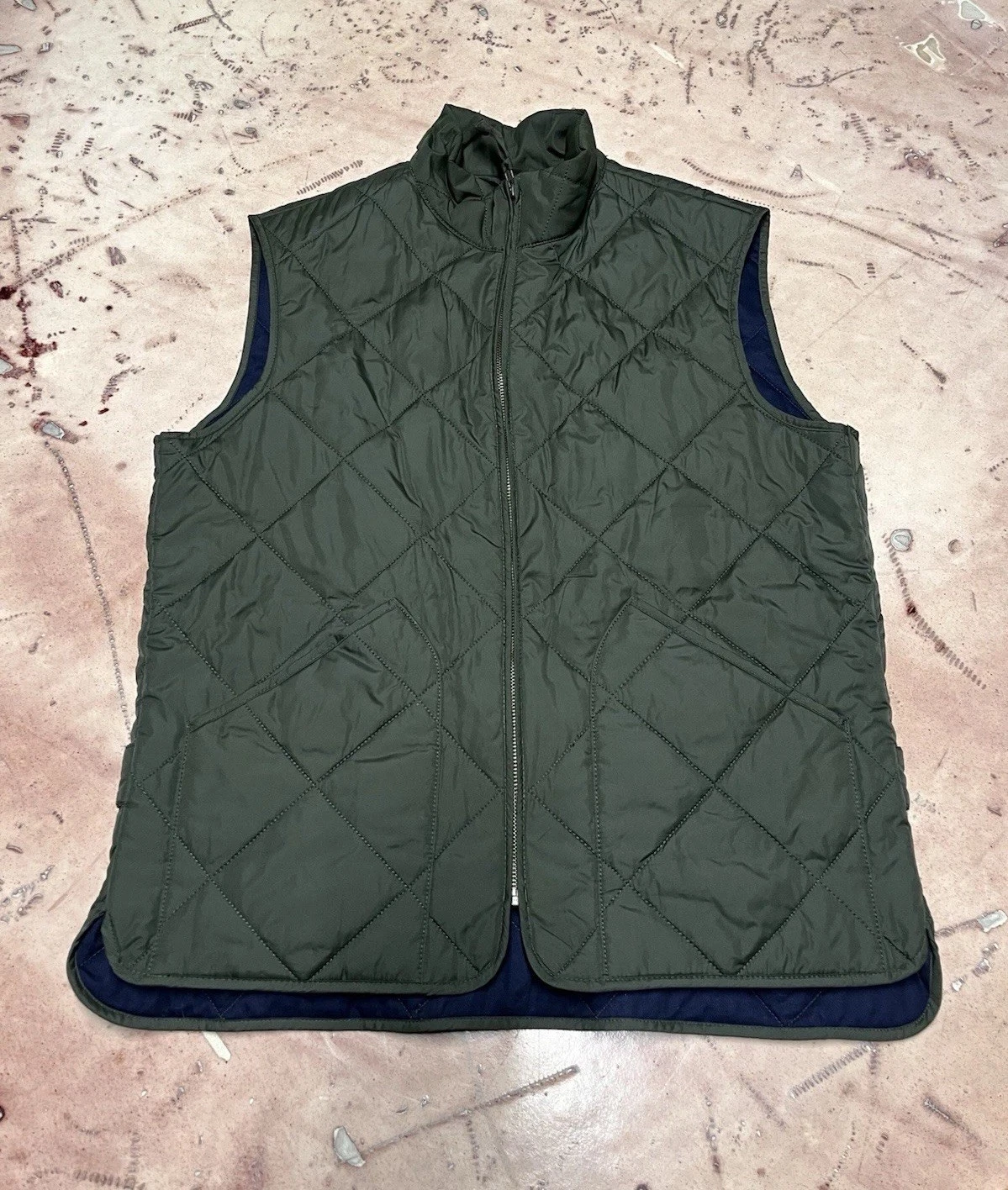 J. Crew Walker Vest Mens Medium Green Quilted Lined Pockets Outerwear Full Zip