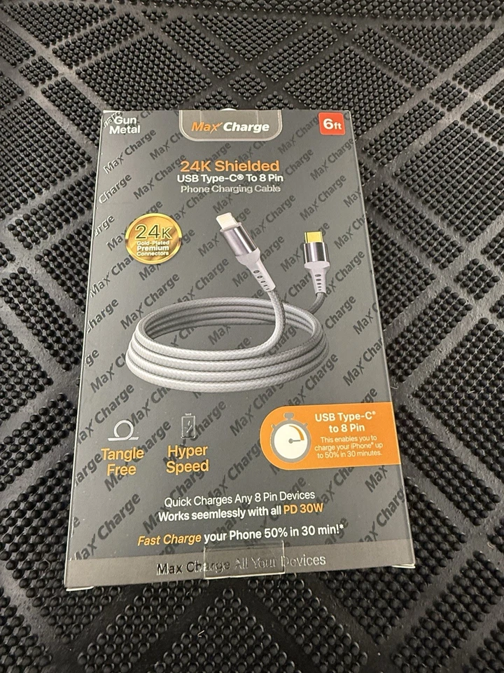 Otterbox 1m/3FT USB-C to USB-C FASTCHARGE Cable & USB-C Wall Charger 15W - Image 2 of 2