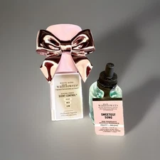 Bath & Body Works Pink Bow Wallflower Plug In WITH Sweetest Song Refill 🎀