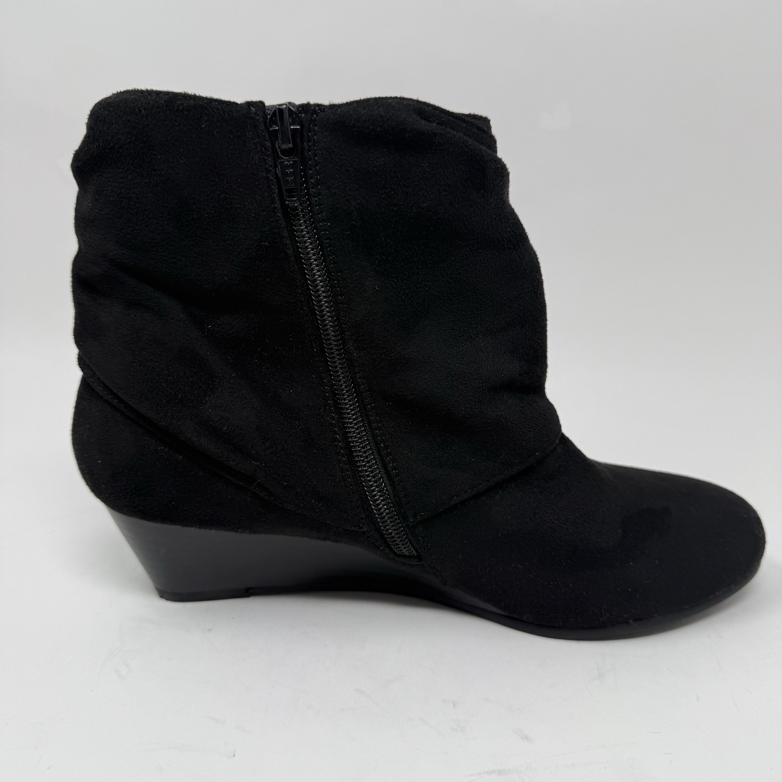 Comfortview Ankle Boot Womens Size 9W The Inez Bootie Low Heel Wedge Faux Suede