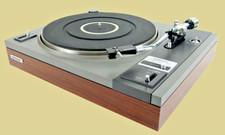 A Pioneer PL115D Semi Automatic Hi-Fi Turntable