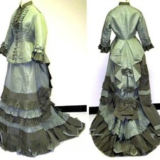 1860s Victorian Green Dress Bustle Ball Gown Victorian Duchess Walking Vintage