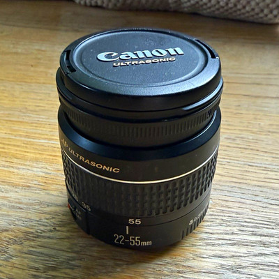 Canon EF-S 22-55mm f/4-5,6 USM Zoomobjektiv Auto/Manuell Fokus Canon EF