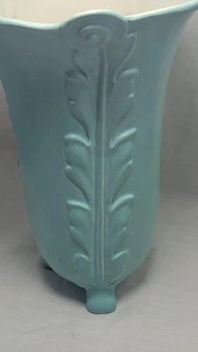 RumRill #257 Red Wing Pottery 1033-1938 Canary Blue 10" + Vace Tri Footed...