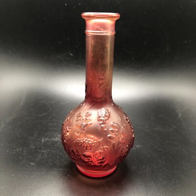 VIntage Avon Skin-So-Soft Bath Oil Purple Glass Bottle Grapes Leaves No Stopper