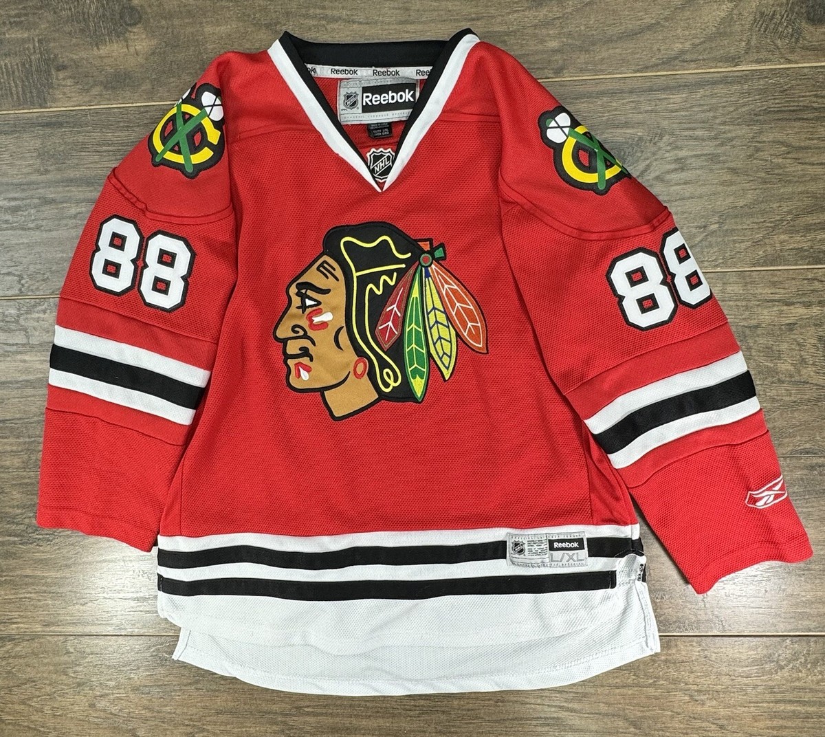 Reebok Chicago Blackhawks Jersey Youth Large Red NHL #88 Patrick Kane Hockey