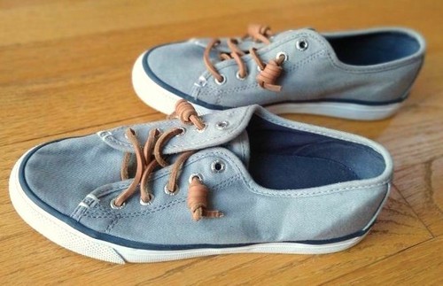 sperry memory foam sneakers