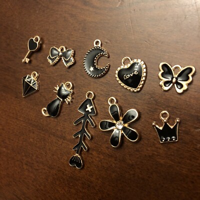 10x CHARM LOT Bracelet Black Heart Key Cat Fish Bow Moon Diamond Queen Goth Gold