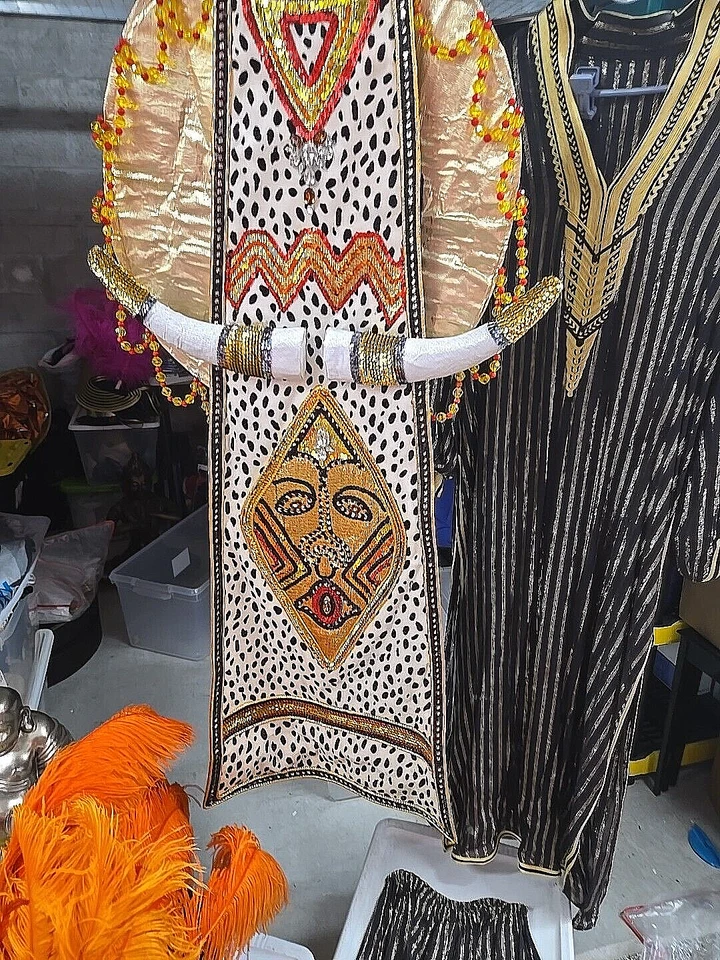 Fantasia vintage Zulu rainha carnaval samba artesanal mardi gras do Panamá  - Imagem 4 de 4