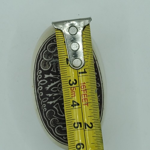 Cornadia Scotland Porcelain Lidded Trinket Box Knotwork 6cmx3.5cmx3cm Approx - Foto 8 di 8