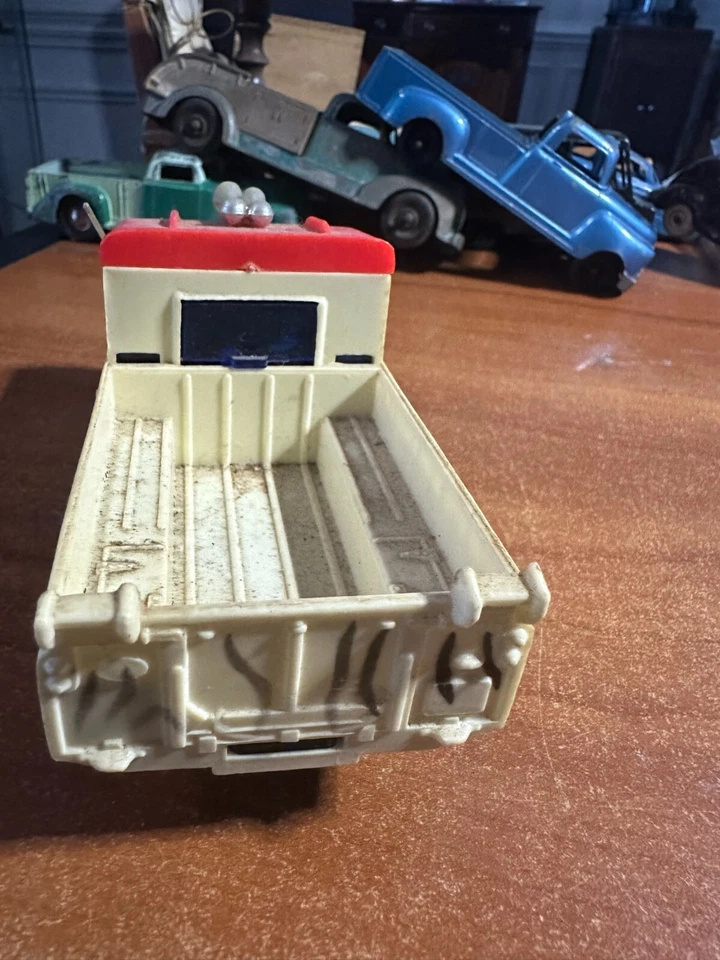 Corgi Land Rover  Lions Of Longleat Vintage Toy Truck Model Collectible plastic - Image 4 of 4