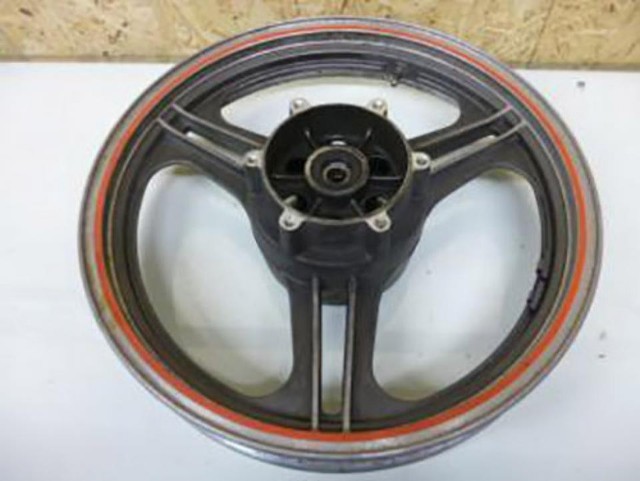 Jante arrière origine pour Moto Kawasaki 550 GPZ R-1158 Occasion