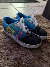 Size 7 Men's Heelys Pro 20 Prints Spongebob Rolling Shoes HES10361M Black/Yellow