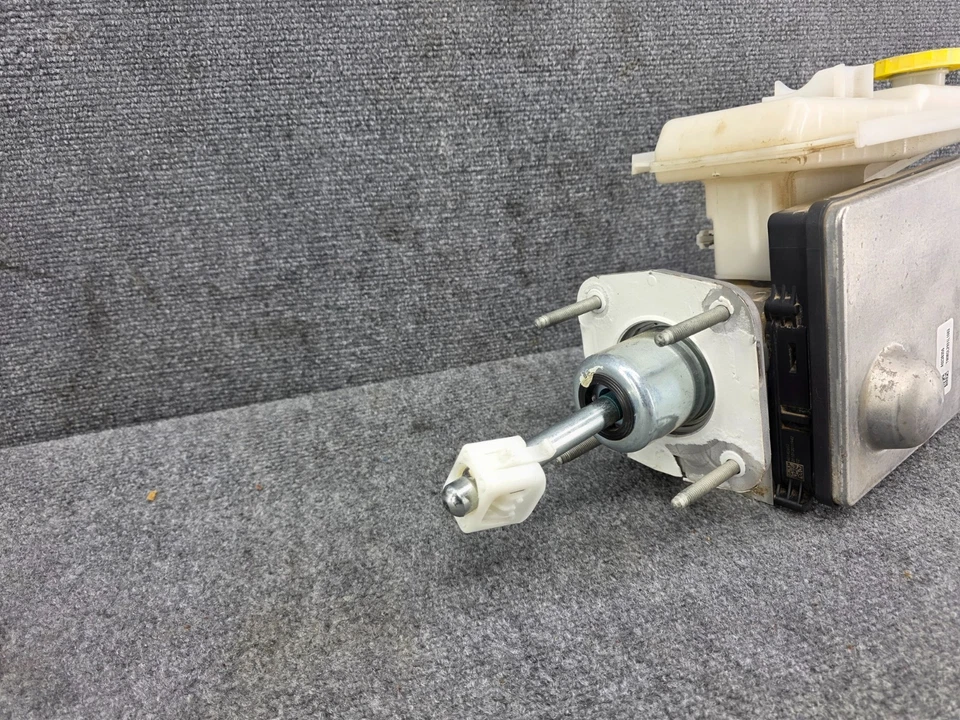 Jeep Grand/Wagoneer L 2022-2025 OEM ANTIBLOQUEO FRENO ABS BOMBA MÓDULO RESERVADOR Foto 2 de 4