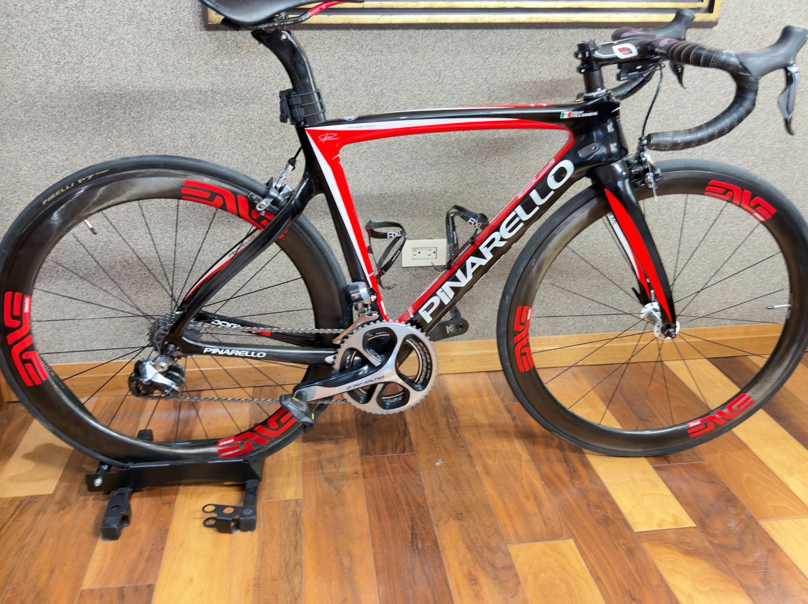 Pinarello Dogma F8 Carbon Road Bike 50CM