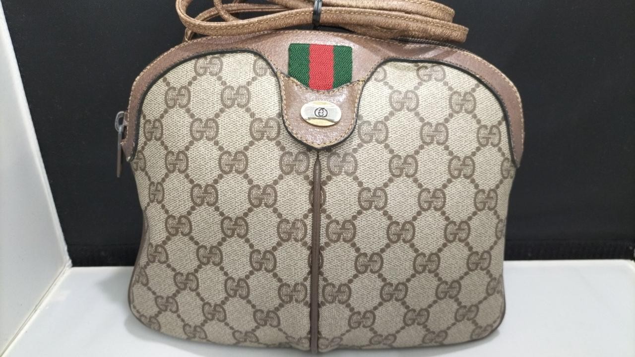 Gucci 904 02 047 Black Leather Shoulder Bag for Women