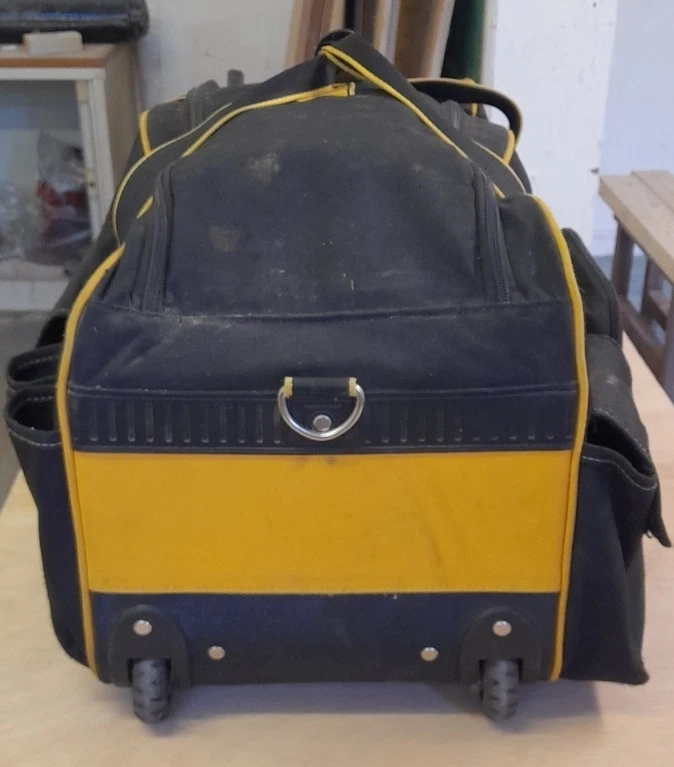 Dewalt Tool Bag Durable Polyester, Multiple Pockets - Image 2 of 4