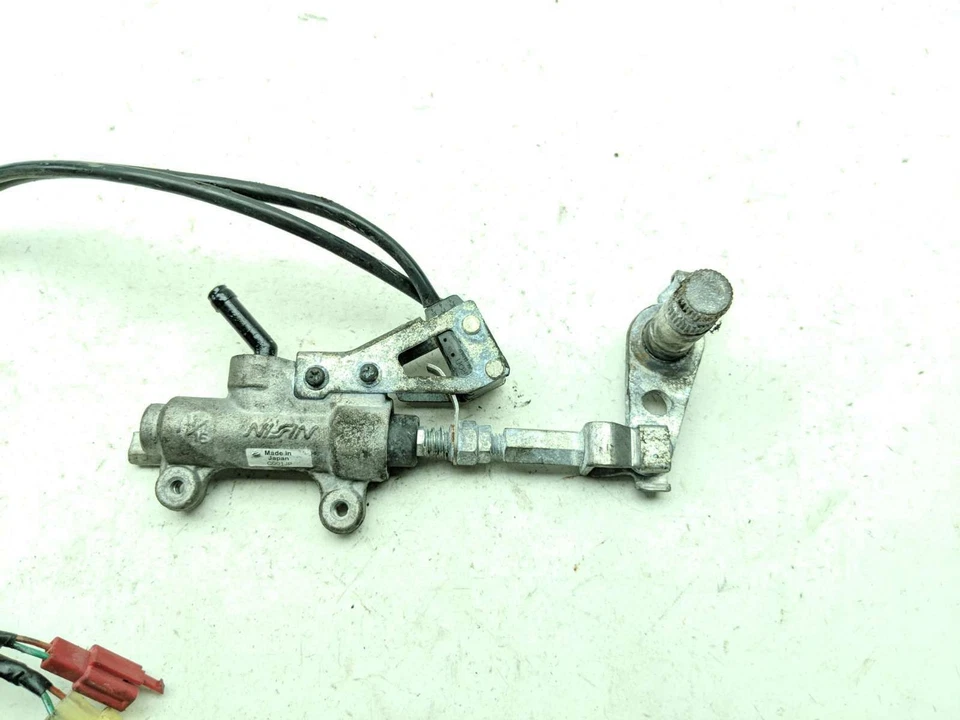 Cilindro maestro de freno trasero 12-17 Honda GL1800 Goldwing 1800 C001JP Foto 2 de 4