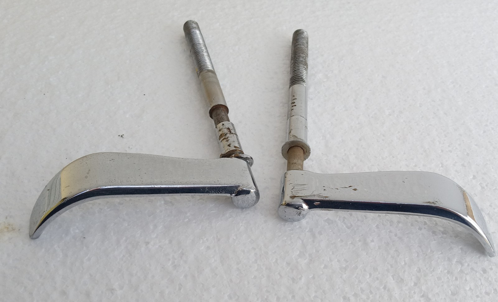 Ferrari 365 GTB/4 Daytona Outer Door Handles_30120703_30120802_Pair_GENUINE