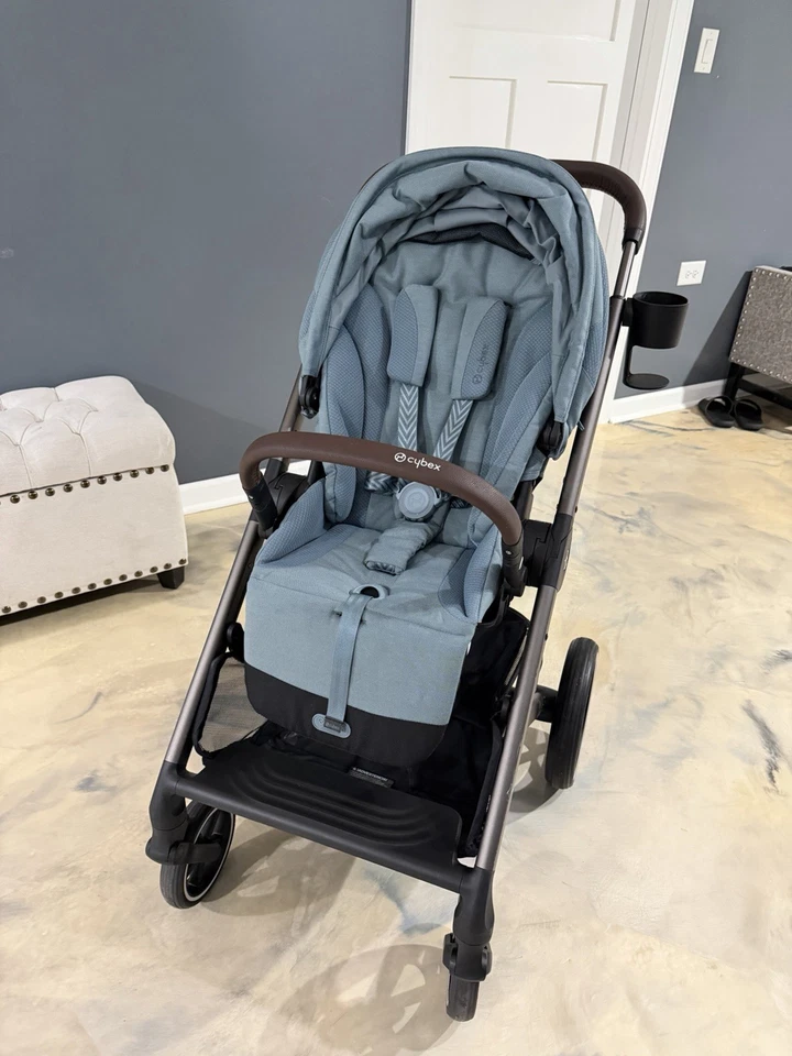 Cybex Balios S Lux 2024 Sky Blue Stroller with Cup Holder and Rain Cover New - Image 2 of 4