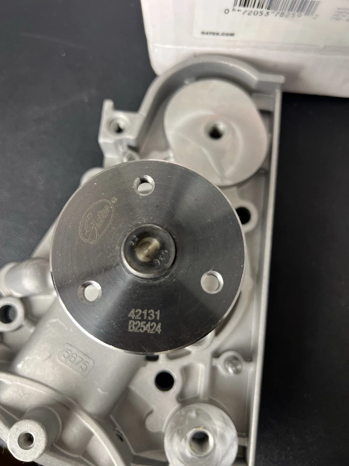 盖茨水泵适用于 1991 - 1996 年福特 Escort 1.8L 发动机 - 42131 — 第 2/3 张图片