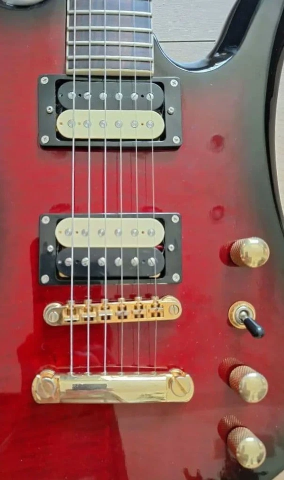 B.C. Guitarra Rich Mockingbird Sunburst de JAPÓN Foto 2 de 4