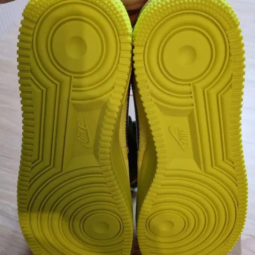 Off-White x Nike Air Force 1 Volt Fluorescent Sneakers NEW