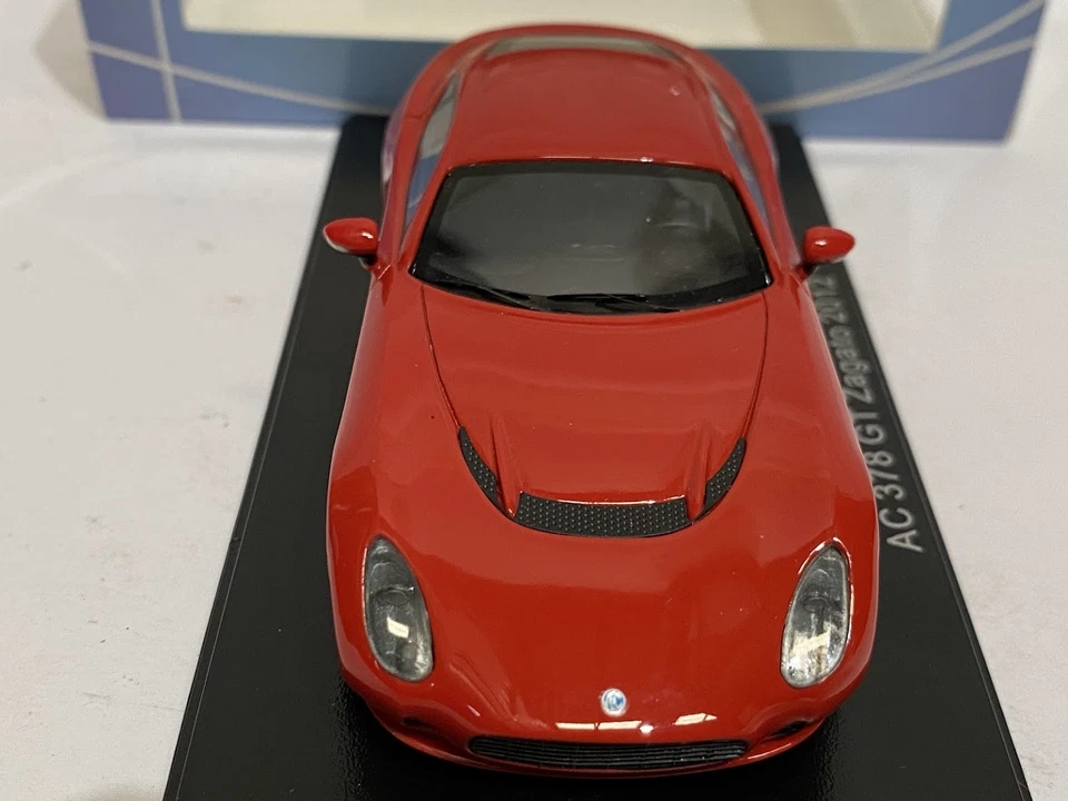 NEO SCALE MODELS AC 378 GT Zagato Red 1:43 resin voiture - Photo 3/4