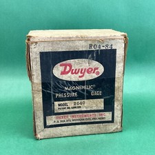 Dwyer 2040 Magnahelic Pressure Gauge 0-5 On Dial 15 psi max NEW