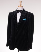 $3995 Brioni Black Peak Lapel Velvet Blazer 40 R (eu 50) Sport Coat on sale $3995 Brioni Black Peak Lapel Velvet Blazer 40 R (eu 50) Sport Coat on sale